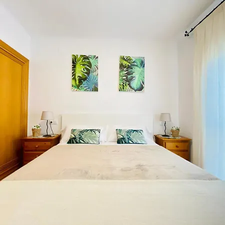 Golden Reddis Apartament *